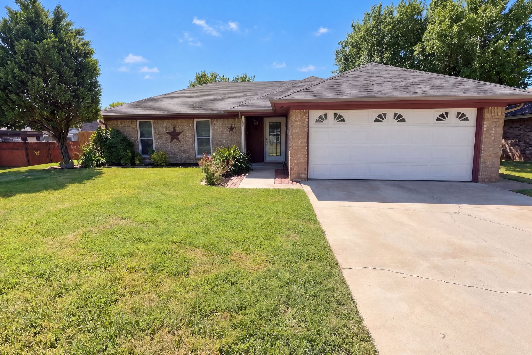 Photo 1 of 2328 Whitney Dr
