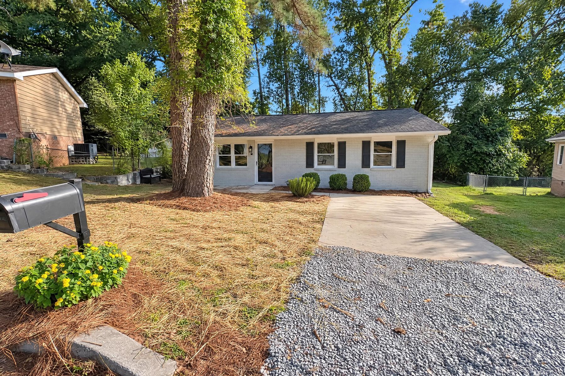 Photo 1 of 112 Riverview Ct