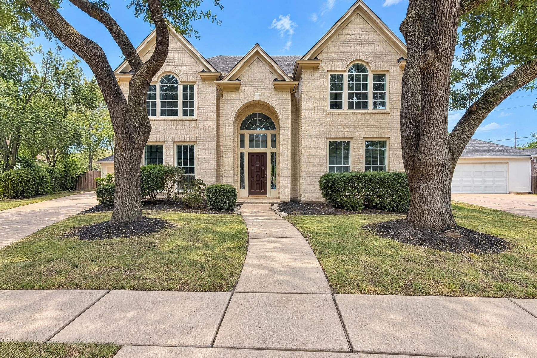 Photo 1 of 3407 Woodbine Pl