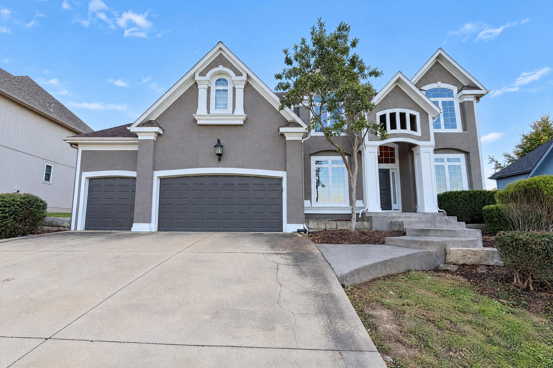 Photo 1 of 4509 NE Ridgeline Cir