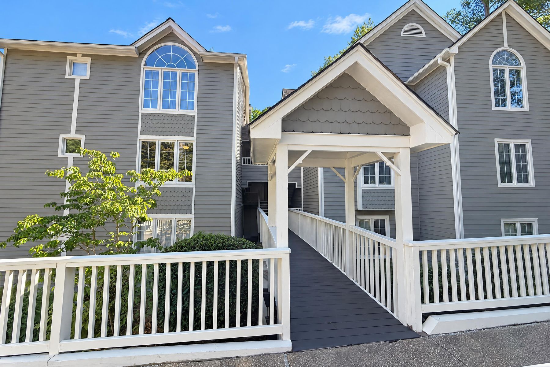 Photo 1 of 329 Glen Echo Ln