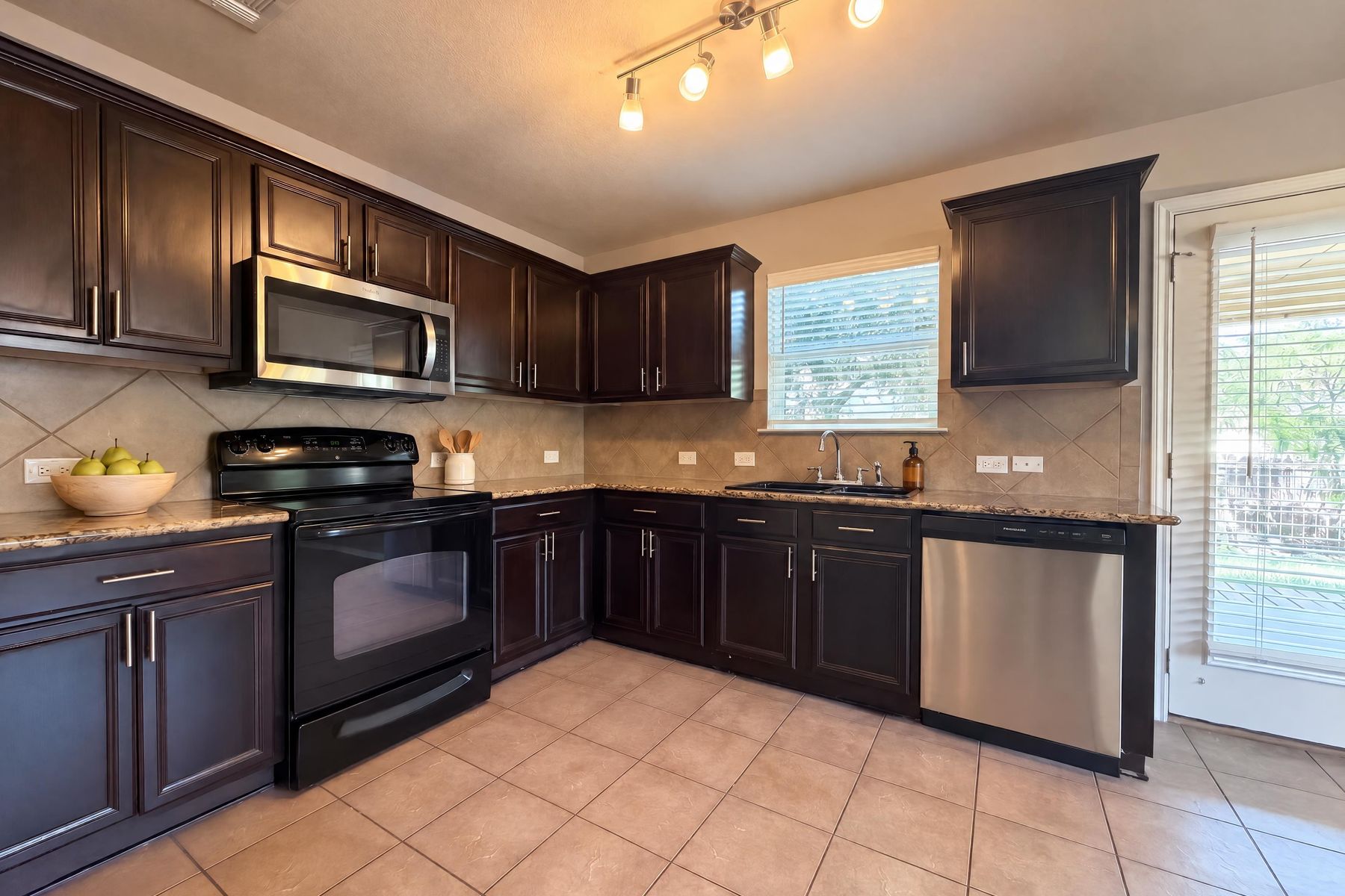 Photo 1 of 2535 Fayette Dr