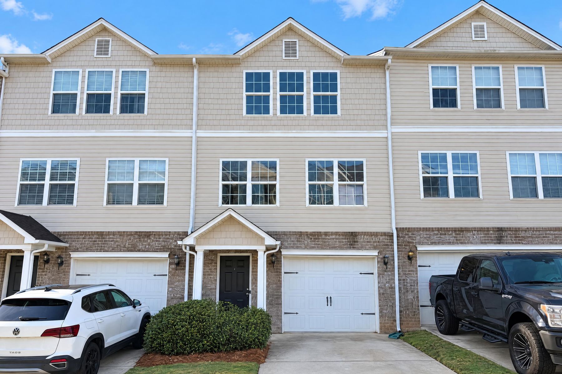 Photo 1 of 104 Langhorne Dr