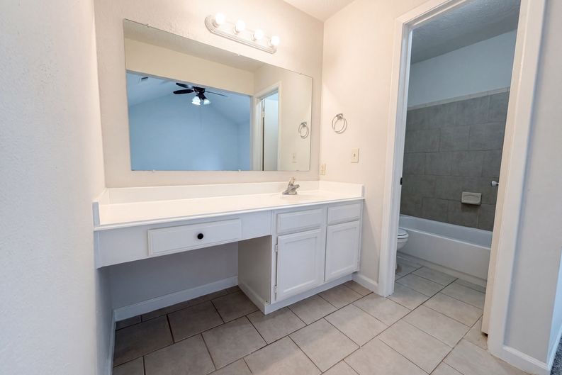 Photo 8 of 19 of 21403 Park Bishop Dr, Katy, TX