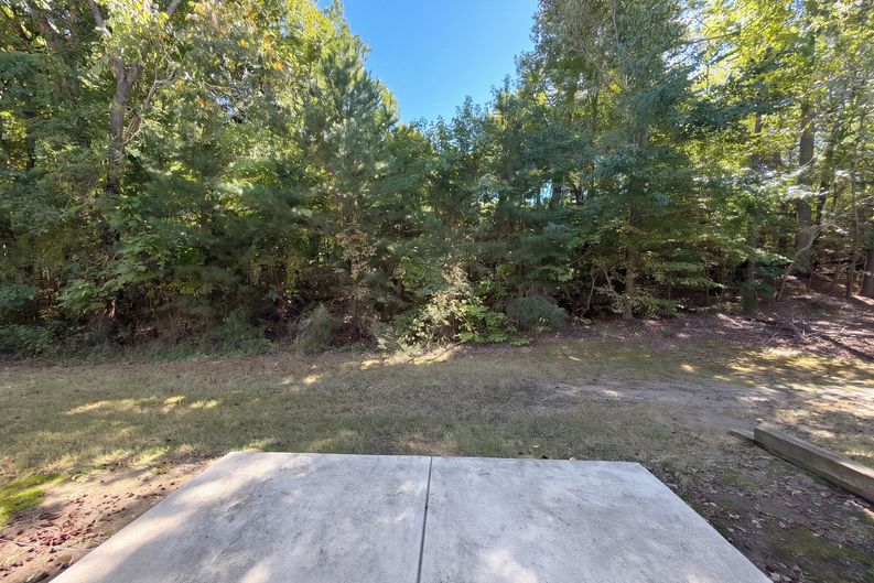 Photo 18 of 22 of 13927 Singleleaf Ln, Charlotte, NC