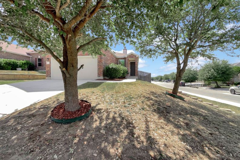 Photo 15 of 20 of 8403 Brazos Pt, San Antonio, TX