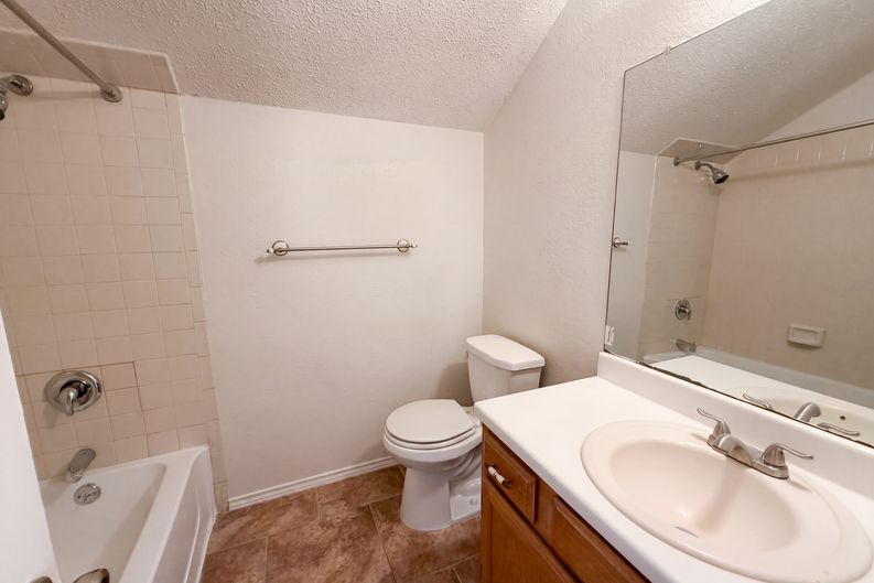 Photo 14 of 18 of 1301 Pitcairn Dr, Pflugerville, TX