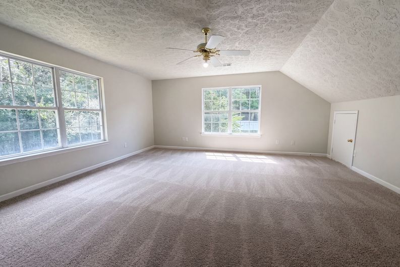 Photo 4 of 22 of 3414 McVie Ct, Old Hickory, TN