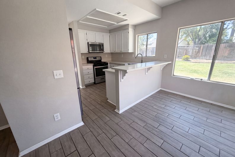 Photo 6 of 22 of 4256 Trenton Ave, Palmdale, CA