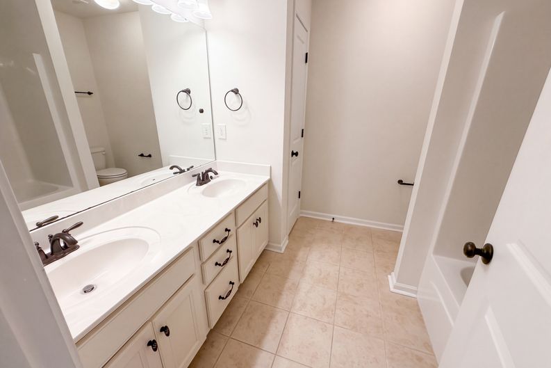 Photo 15 of 22 of 317 Whispering Breeze Ln, Summerville, SC