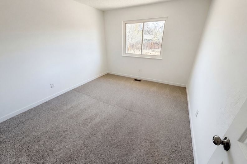 Photo 14 of 26 of 1146 S Cathay St, Aurora, CO