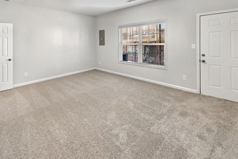 Photo 43 of 52 of 1622 Halliard Dr, Lawrenceville, GA
