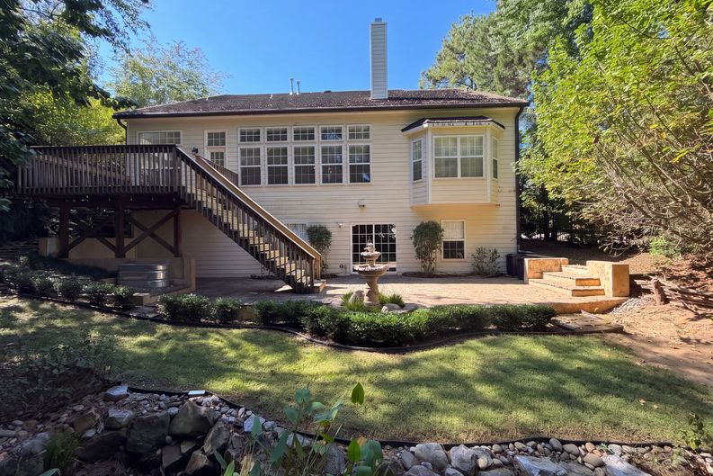 Photo 5 of 40 of 12212 Ashton Woods Ln, Raleigh, NC