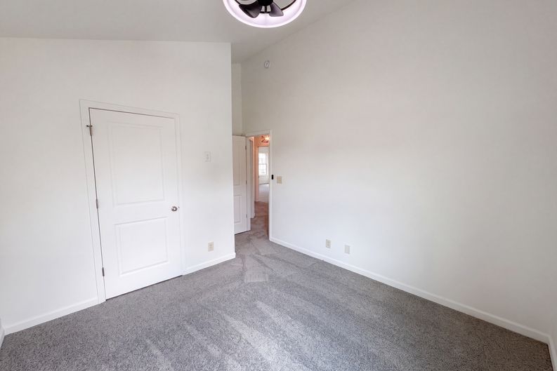 Photo 33 of 44 of 791 W Glenview Dr, Lenoir City, TN