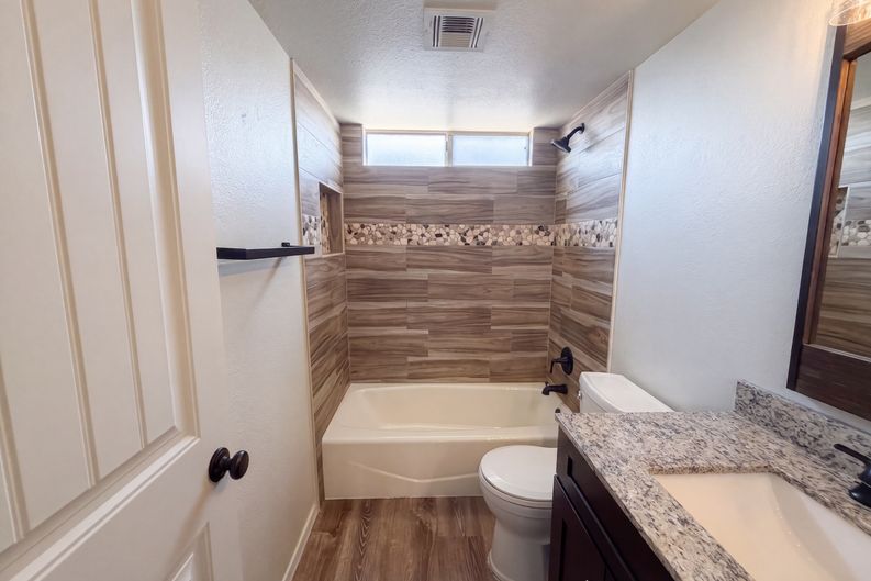 Photo 18 of 29 of 615 W Montoya Ln, Phoenix, AZ