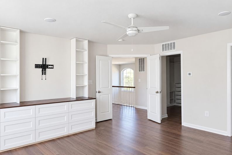 Photo 4 of 39 of 13409 Maymount Dr, Culpeper, VA