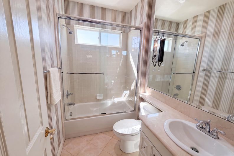 Photo 23 of 31 of 17109 Santa Cruz Ct, Yorba Linda, CA