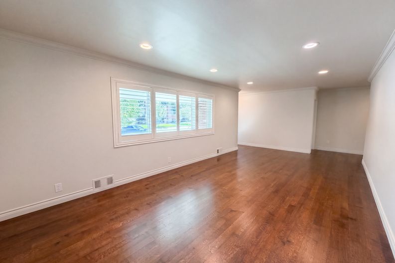Photo 8 of 27 of 2145 E Columbia Pl, Denver, CO