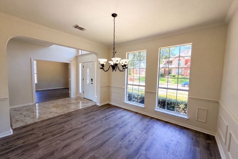 Photo 6 of 22 of 3106 Westshore Dr, Rowlett, TX