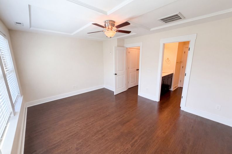Photo 4 of 26 of 1628 Pat Garrett St, Charlotte, NC
