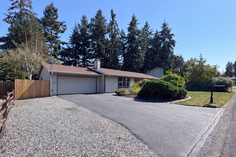 Photo 19 of 21 of 7022 160th Street Ct E, Puyallup, WA