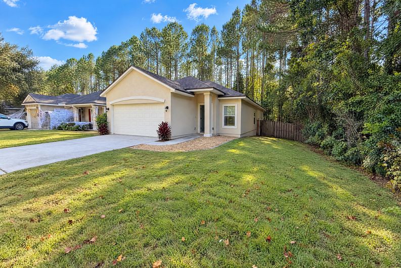 Photo 23 of 25 of 96533 Commodore Point Dr, Yulee, FL