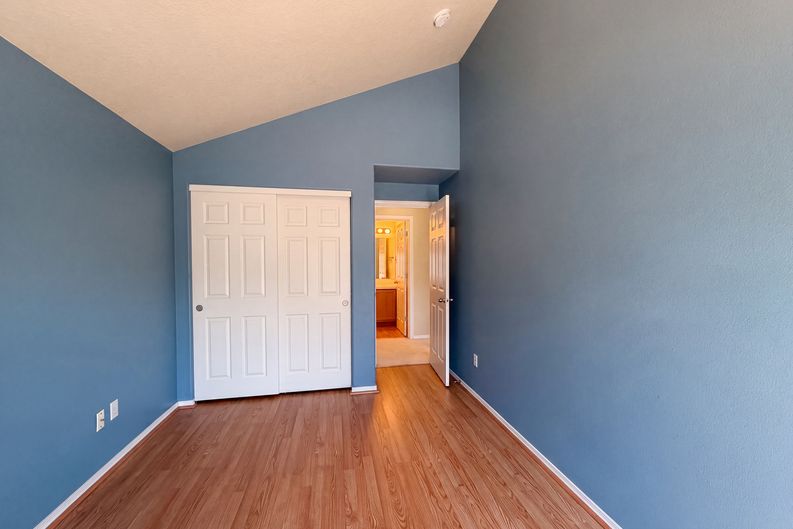 Photo 9 of 19 of 17615 SW Falling Leaf Ct, Beaverton, OR