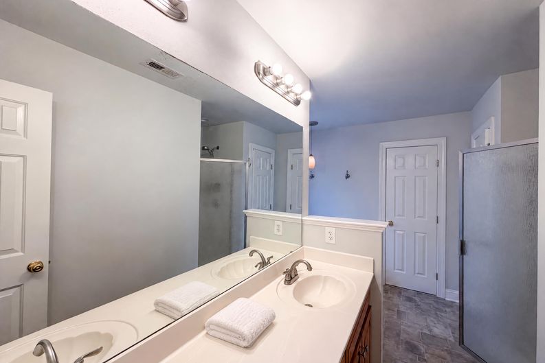 Photo 12 of 17 of 2220 Cushendun Ln, Garner, NC