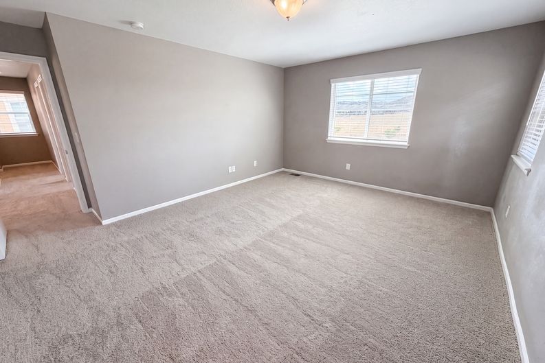 Photo 16 of 39 of 2450 Garganey Dr, Castle Rock, CO