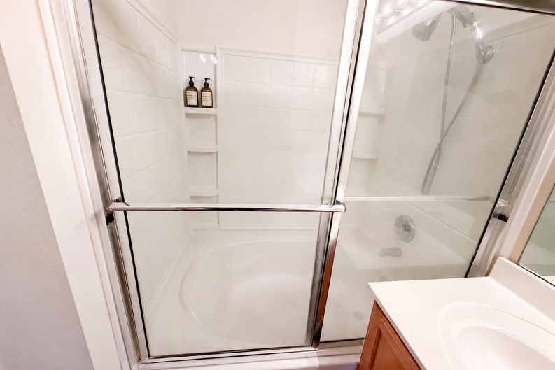 Photo 18 of 29 of 19217 Mangan Way, Pflugerville, TX