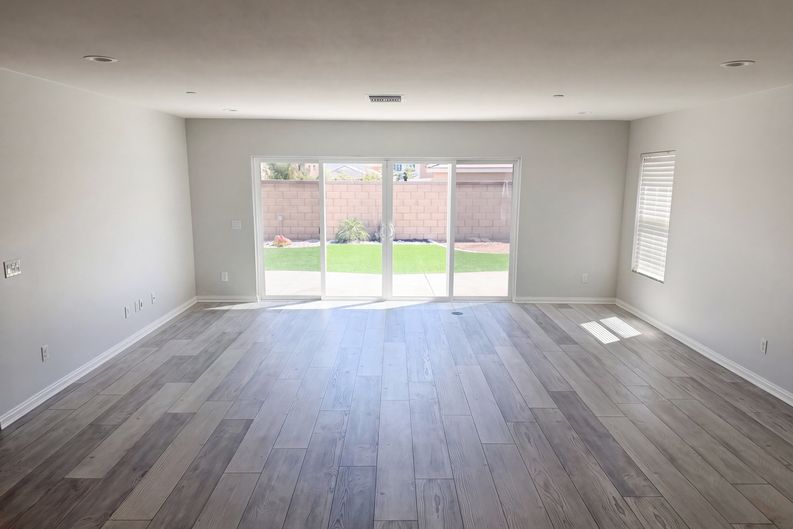 Photo 3 of 23 of 26666 Dash Dr, Menifee, CA