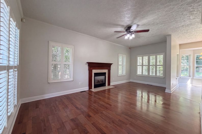 Photo 3 of 22 of 3414 McVie Ct, Old Hickory, TN