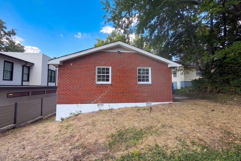 Photo 14 of 16 of 1004 Glenview Dr, Nashville, TN