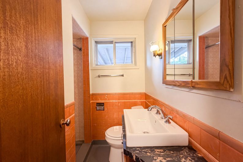 Photo 9 of 43 of 1535 W 15th St, Loveland, CO