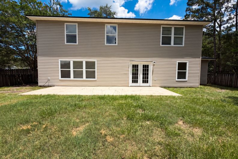 Photo 5 of 27 of 7002 Beekman Lake Dr, Jacksonville, FL