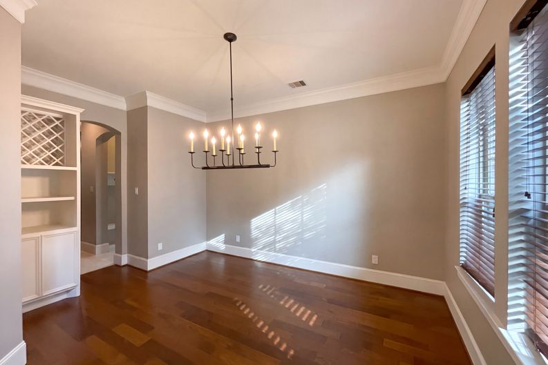 Photo 9 of 27 of 31403 Imperial Bluff Ct, Spring, TX