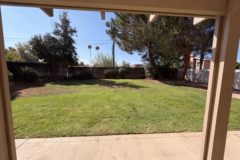 Photo 24 of 26 of 33825 Glenoaks Dr, Yucaipa, CA