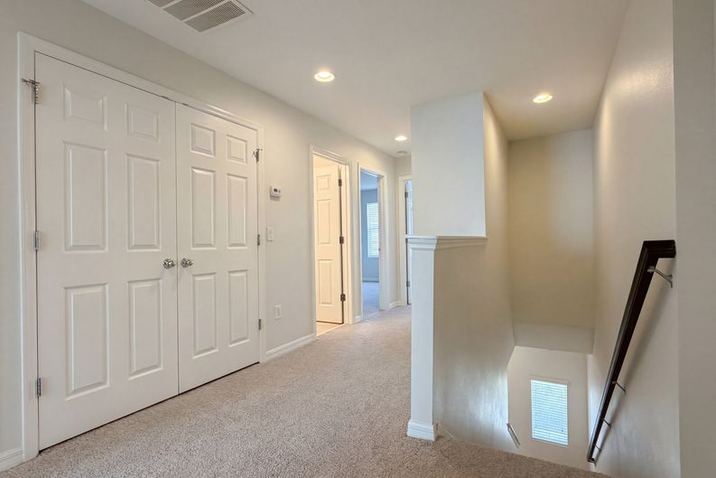 Photo 16 of 29 of 7070 Woodchase Glen Dr, Riverview, FL
