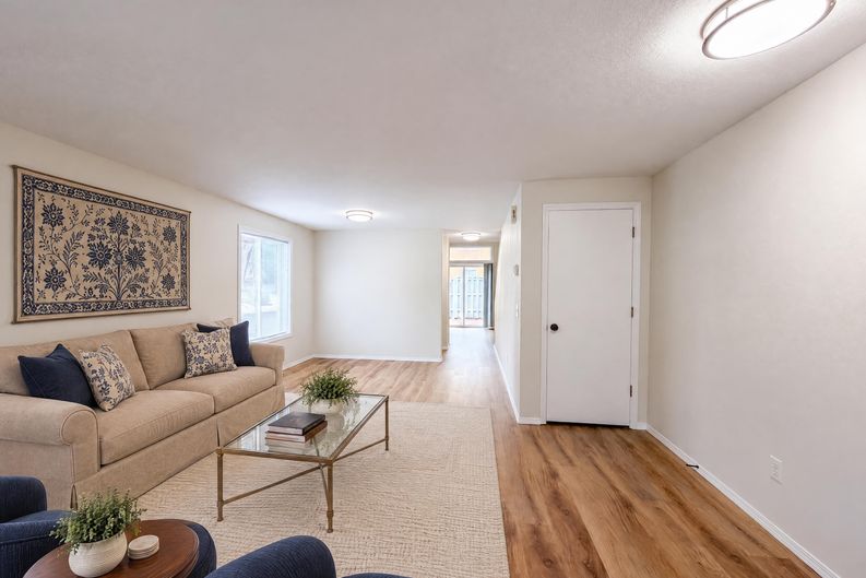 Photo 8 of 21 of 1150 SW 183rd Pl, Beaverton, OR