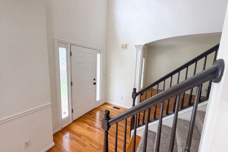 Photo 6 of 58 of 3612 Brookefall Ct, Suwanee, GA
