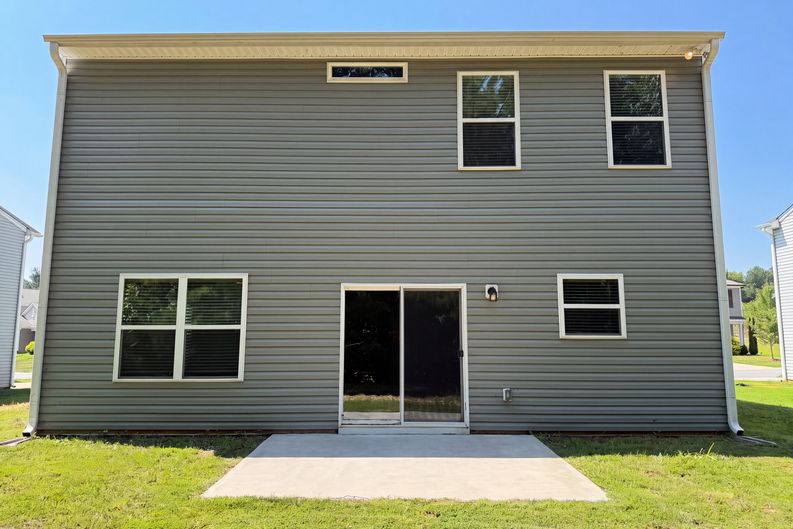 Photo 5 of 28 of 1957 Glenburn Dr, Winston Salem, NC