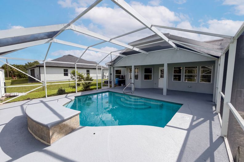 Photo 27 of 30 of 1910 Basinger Ave SW, Palm Bay, FL