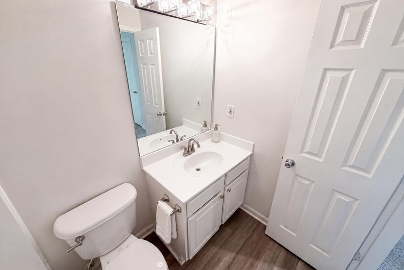 Photo 24 of 30 of 9155 Nesbit Ferry Rd, Alpharetta, GA