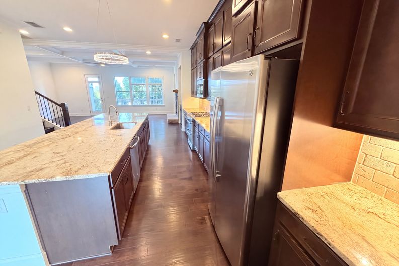 Photo 16 of 44 of 2256 Royal Vineyard Ln SE, Smyrna, GA