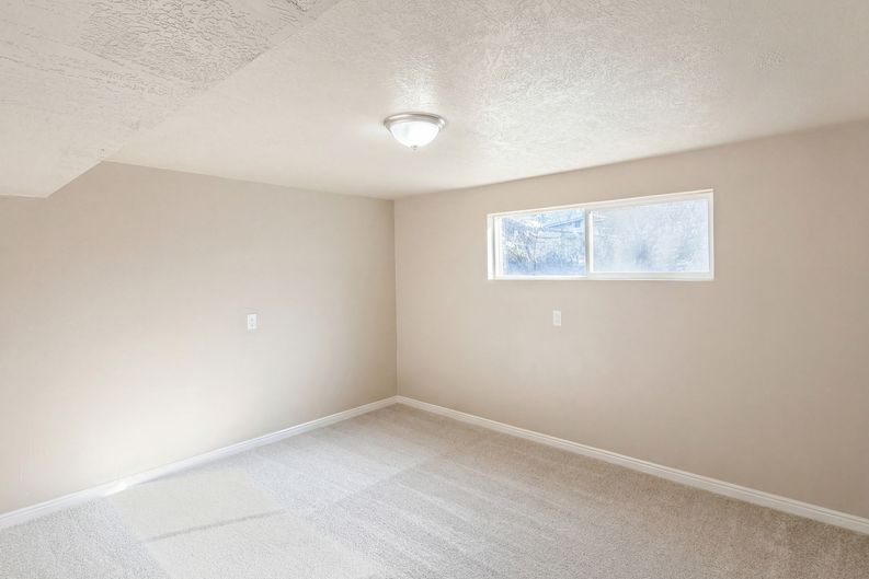 Photo 20 of 28 of 67 S 470 E, Orem, UT