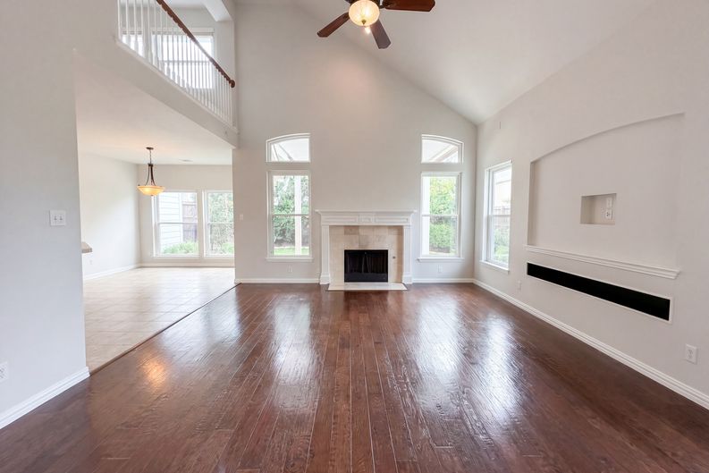 Photo 3 of 24 of 4536 Risinghill Dr, Plano, TX