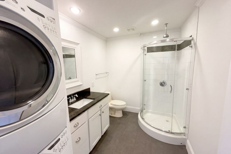 Photo 15 of 17 of 8541 Strathmore Dr, Dallas, TX