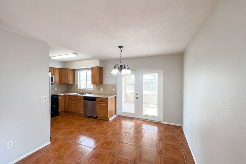Photo 6 of 27 of 4805 Beacon St, Orlando, FL