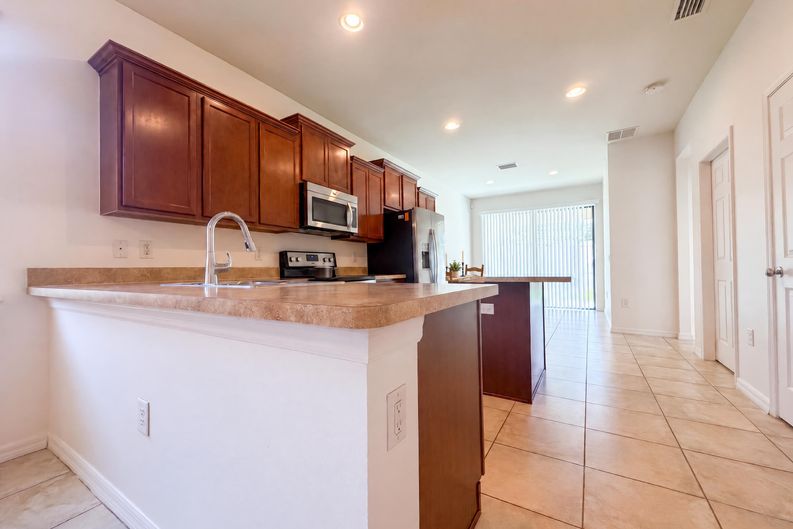 Photo 33 of 47 of 1416 Hickory View Cir, Parrish, FL