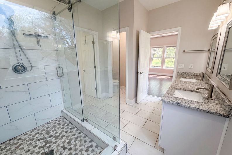 Photo 26 of 44 of 4000 Amberley Ln, Marietta, GA